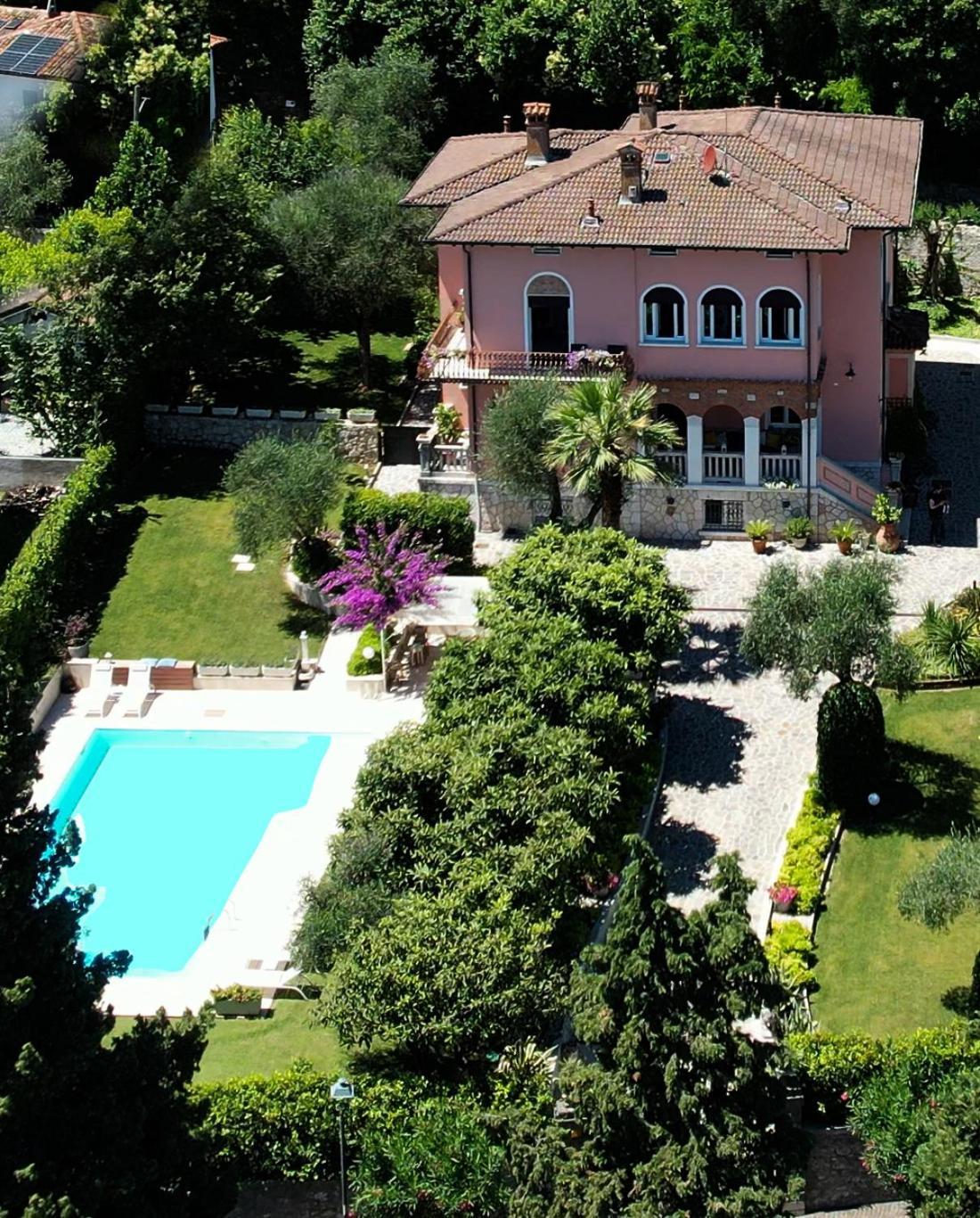 Villa Lou Toscolano Maderno Exteriör bild